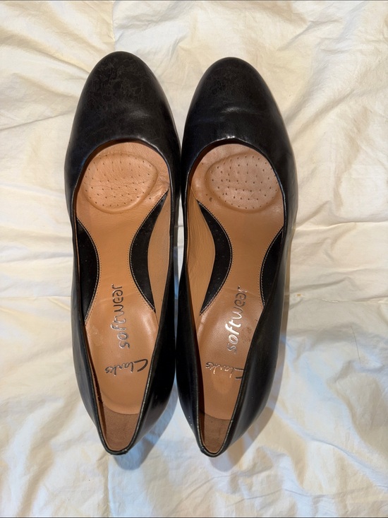 Clarks Shoes - Clarks Black Leather Women's Classic Pumps
